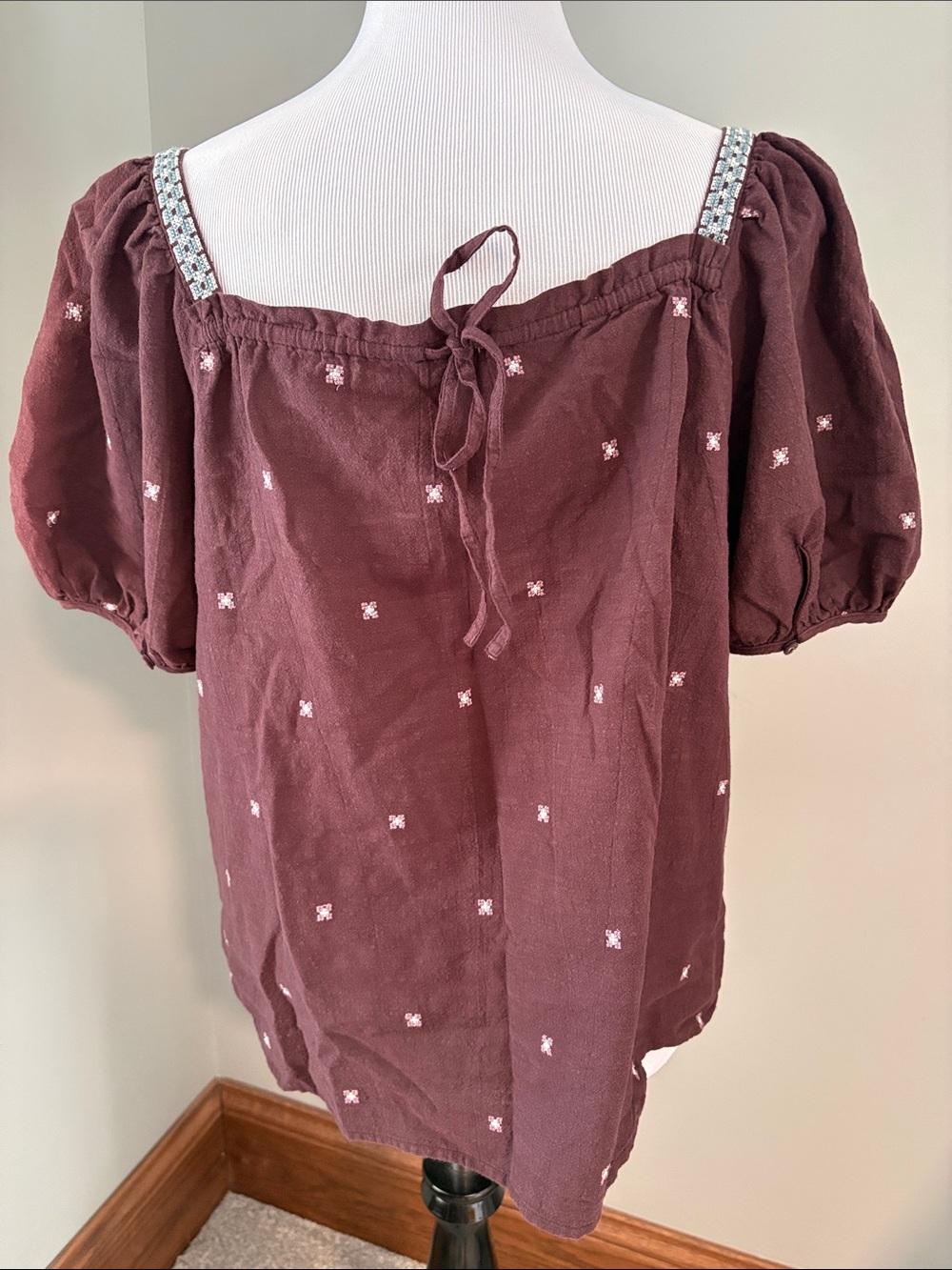 🩵🍇 Madewell Embroidered Puff-Sleeve Square Neck Top in beautiful Plum color - Picture 3 of 6